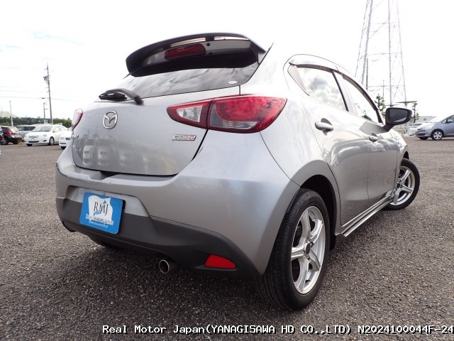 2015 MAZDA DEMIO thumbnail 4