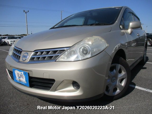2011 undefined undefined   Beige