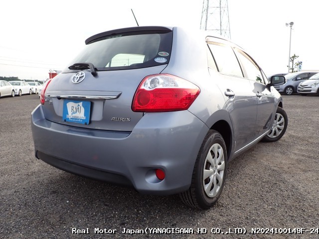 2010 TOYOTA AURIS thumbnail 4