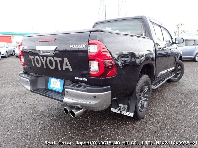 2022 TOYOTA HILUX thumbnail 4