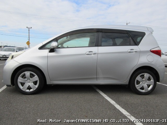 2013 TOYOTA RACTIS thumbnail 3