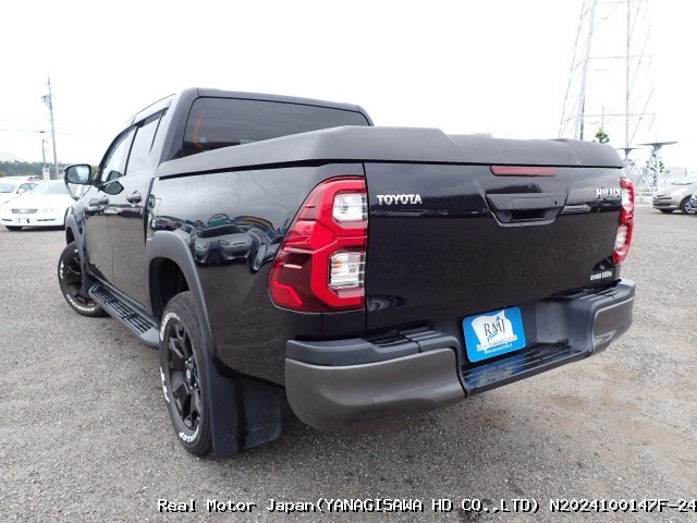 2019 TOYOTA HILUX thumbnail 3