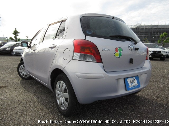 2009 TOYOTA VITZ thumbnail 3
