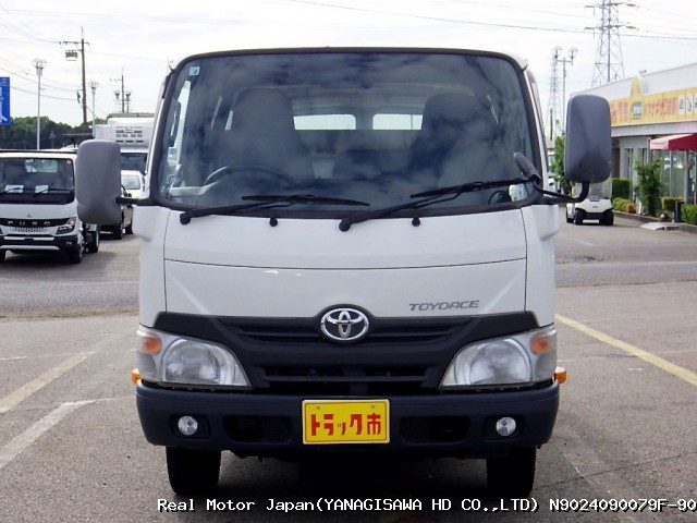 2013 TOYOTA TOYOACE thumbnail 3