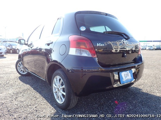 2007 TOYOTA VITZ thumbnail 3
