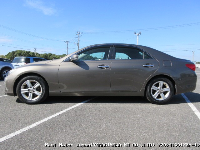 2010 TOYOTA MARK X thumbnail 3