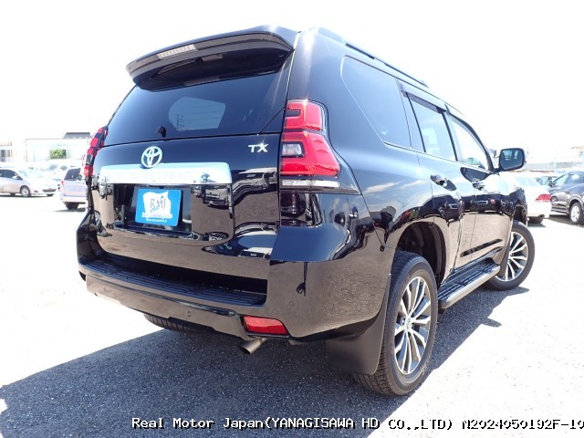2018 TOYOTA LAND CRUISER PRADO thumbnail 4