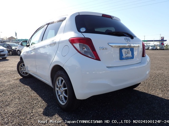 2011 TOYOTA VITZ thumbnail 3