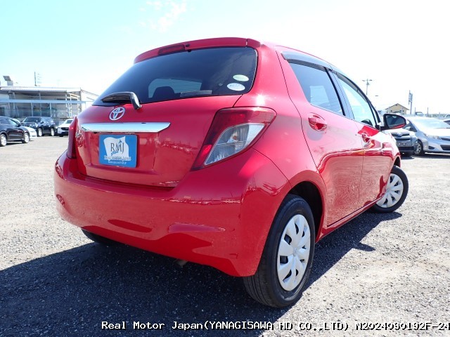 2014 TOYOTA VITZ thumbnail 4