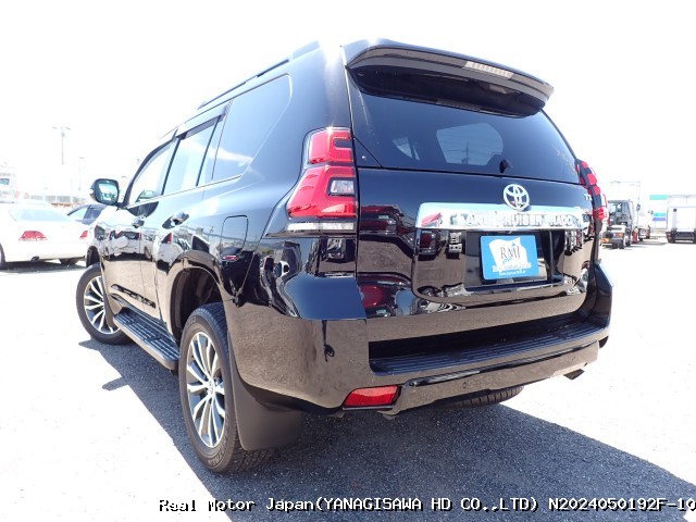 2018 TOYOTA LAND CRUISER PRADO thumbnail 3