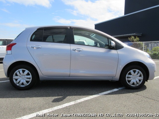 2009 TOYOTA VITZ thumbnail 4