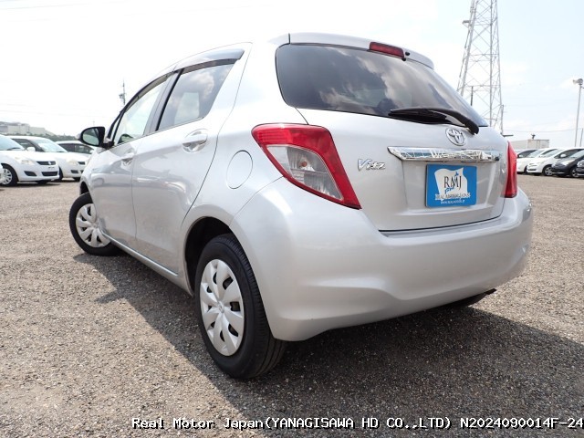 2013 TOYOTA VITZ thumbnail 3