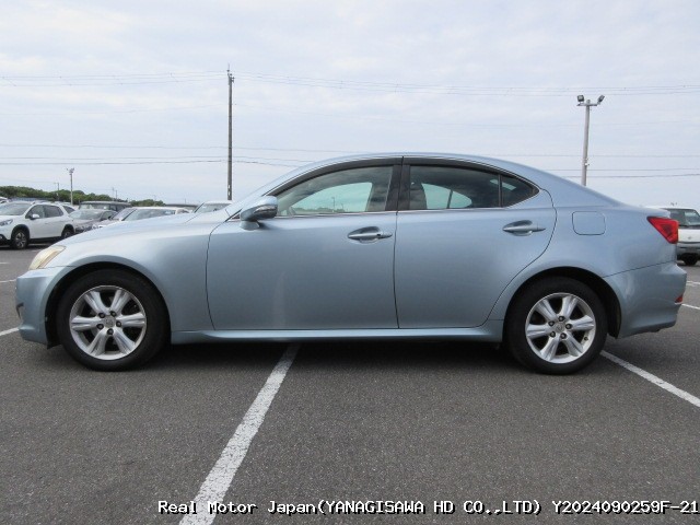 2009 LEXUS IS thumbnail 3