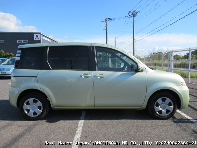 2010 TOYOTA SIENTA thumbnail 2