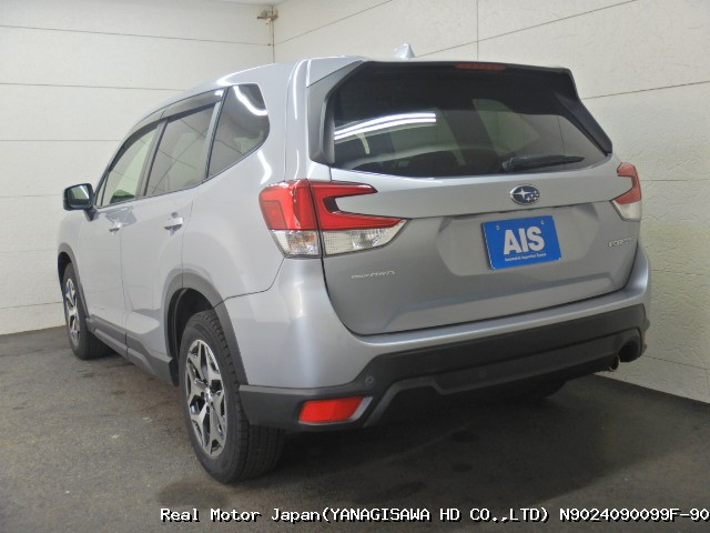 2019 SUBARU FORESTER thumbnail 4