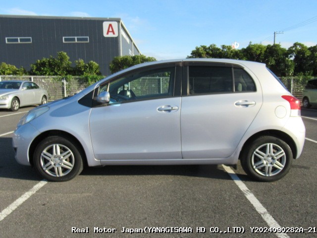 2009 TOYOTA VITZ thumbnail 3