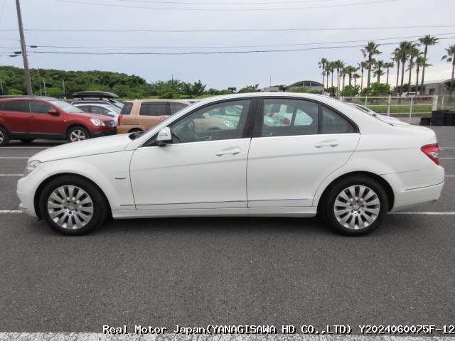 2009 MERCEDES-BENZ C-CLASS thumbnail 3