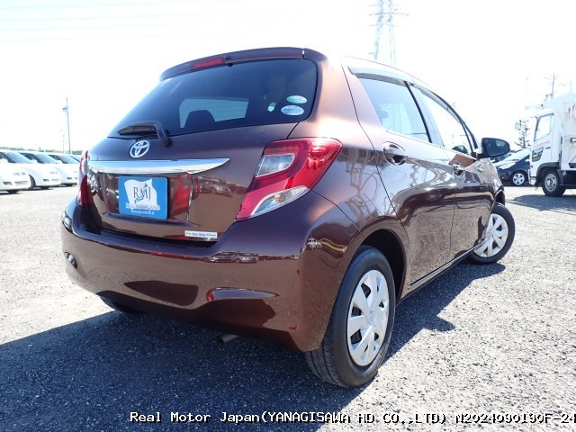 2014 TOYOTA VITZ thumbnail 4