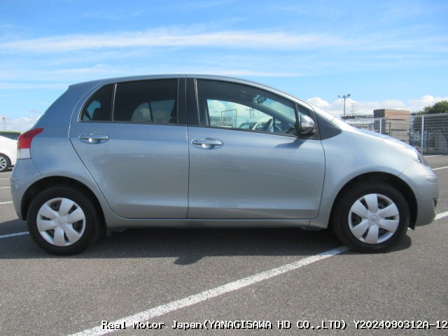 2008 TOYOTA VITZ thumbnail 4