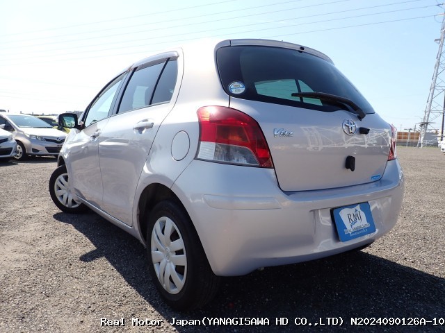 2009 TOYOTA VITZ thumbnail 3