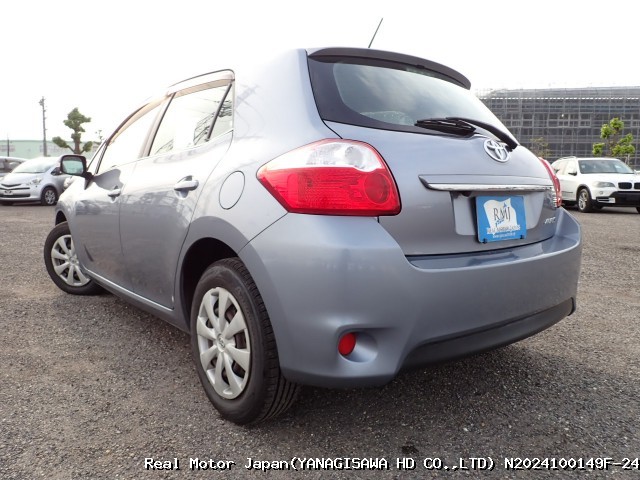 2010 TOYOTA AURIS thumbnail 3
