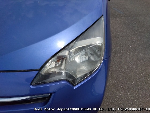2011 TOYOTA RACTIS thumbnail 4