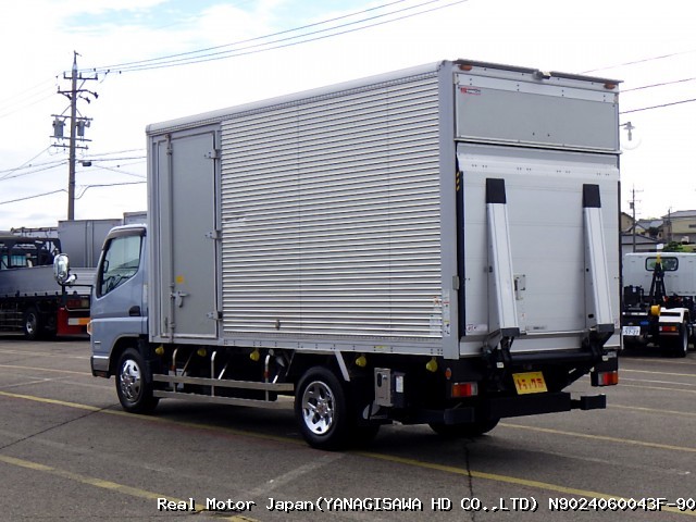 2017 MITSUBISHI CANTER thumbnail 4