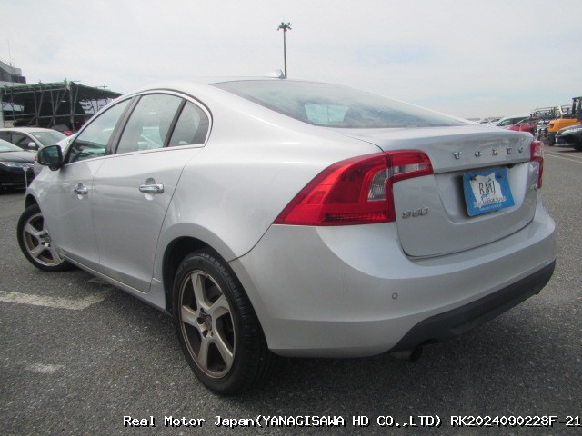 2011 VOLVO S60 thumbnail 3