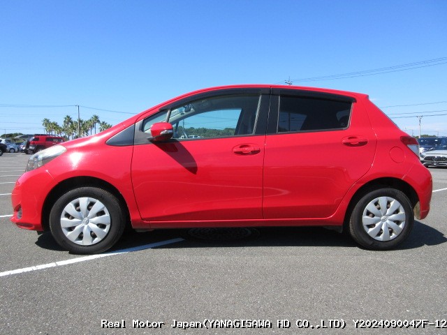 2011 TOYOTA VITZ thumbnail 3