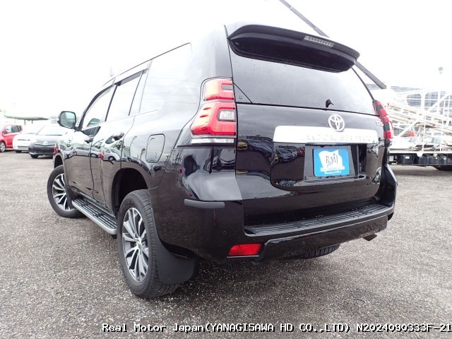 2021 TOYOTA LAND CRUISER PRADO thumbnail 3