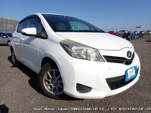 2011 TOYOTA VITZ thumbnail 2