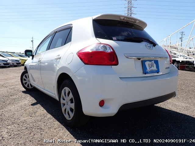 2010 TOYOTA AURIS thumbnail 3