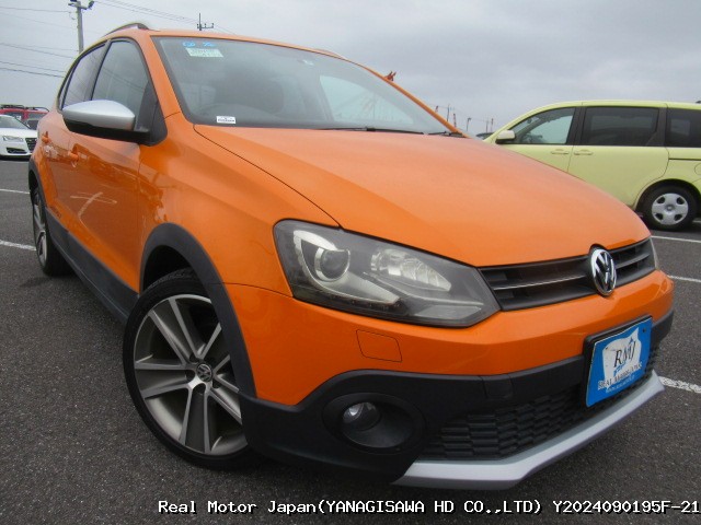 2011 VOLKSWAGEN CROSS POLO thumbnail 2