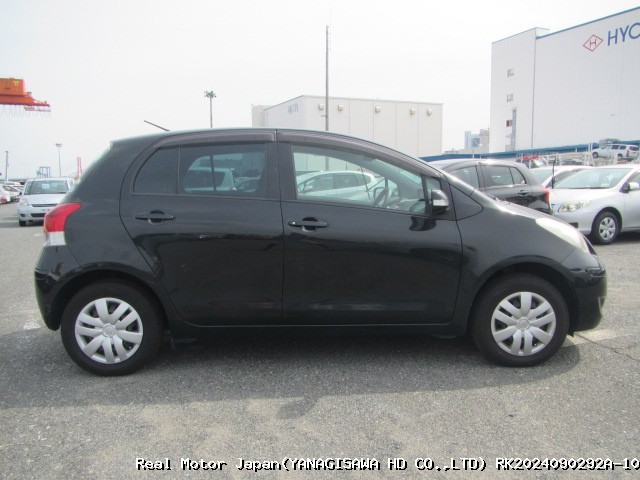 2010 TOYOTA VITZ thumbnail 4