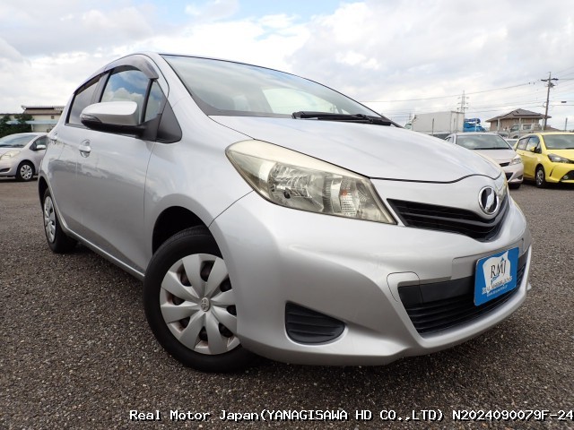 2011 TOYOTA VITZ thumbnail 2