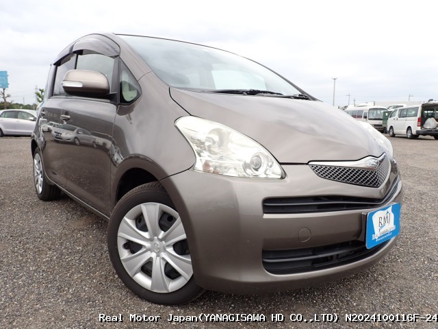 2010 TOYOTA RACTIS thumbnail 2