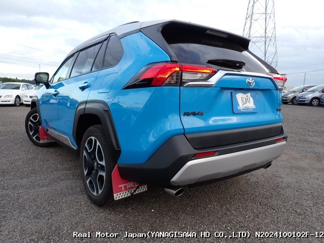 2020 TOYOTA RAV4 thumbnail 3