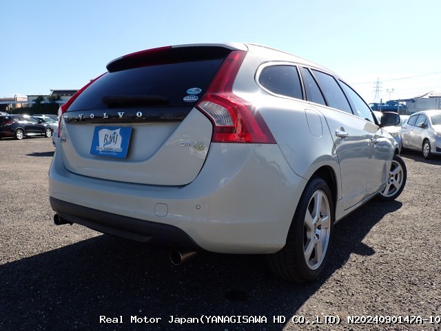 2011 VOLVO V60 thumbnail 4