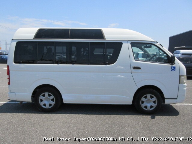 2010 TOYOTA HIACE VAN thumbnail 4