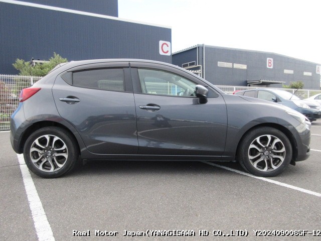 2015 MAZDA DEMIO thumbnail 4
